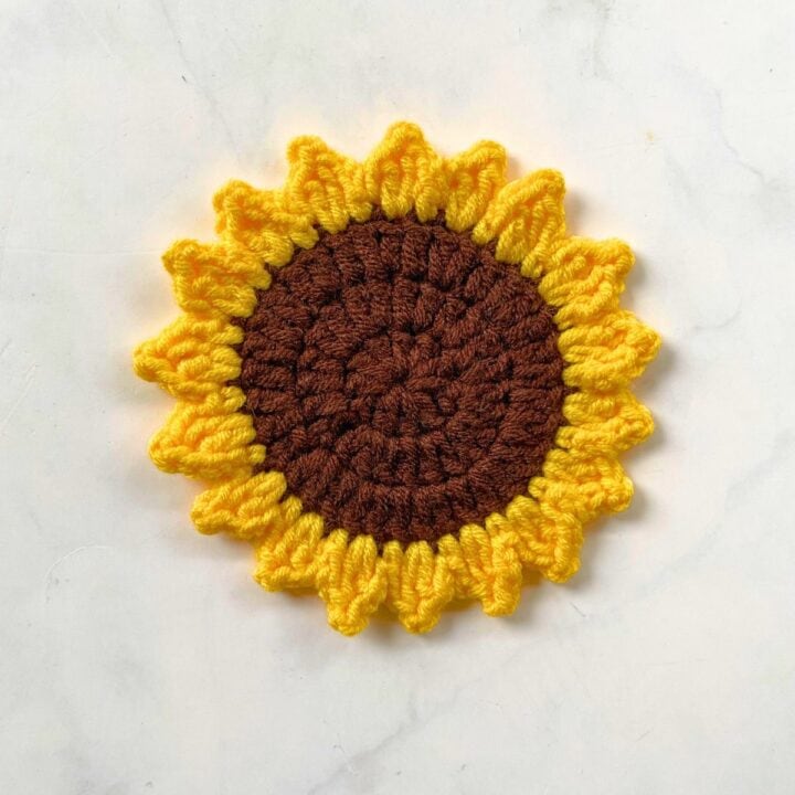 Sunflower Coasters Crochet Pattern | The Pink Craft Box